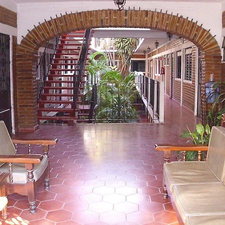 Hotel Azteca Puerto Vallarta Exterior photo