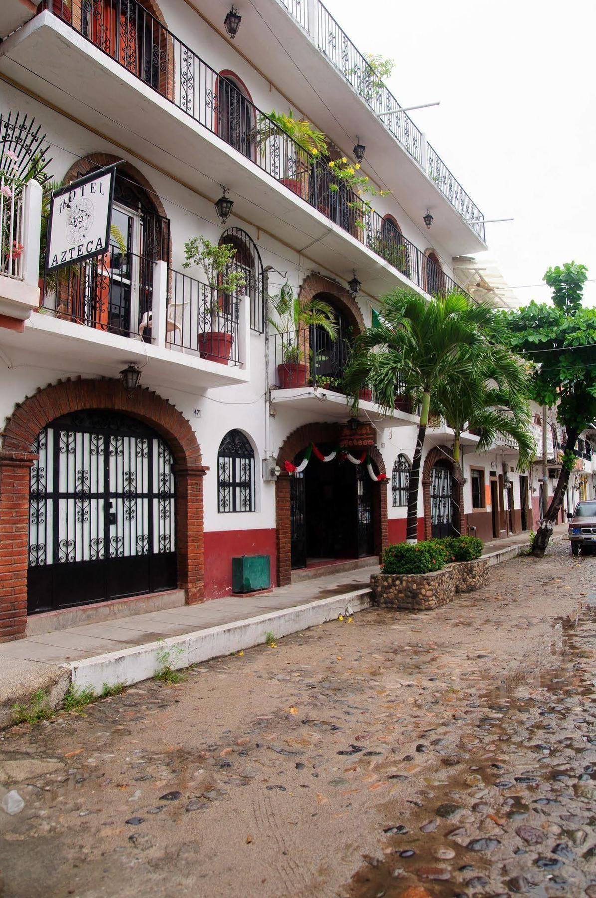 Hotel Azteca Puerto Vallarta Exterior photo